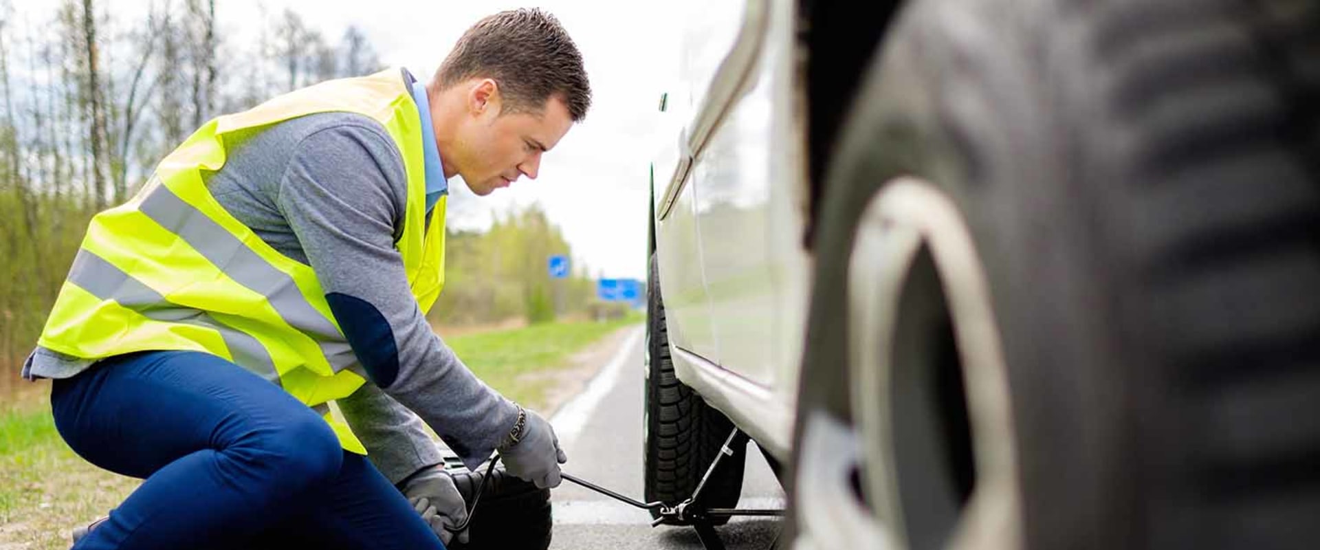 Fixing a Flat Tire: A Guide to Maintaining Your Car and Making Informed Decisions